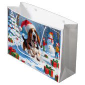 Basset Hound Weihnachtsfest Schneeszene Große Geschenktüte (Vorderseite Schrägansicht)