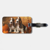 Basset Hound Welpe Herbst Delight Pumpen Gepäckanhänger (Rückseite horizontal)