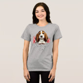 Basset Hound Welpe mit Blume Tri-Blend Shirt (Vorderseite voll)