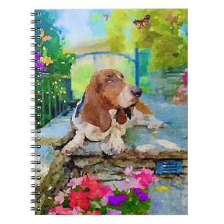 Basset-Hund und Butterfly Notizblock