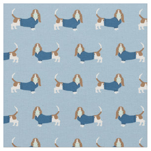 Basset-Hunde in den Schuppen Stoff