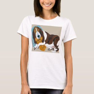 Basset schlafend mit Teddybär T-Shirt