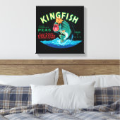 Bassfische mit Krone auf schwarzem Hintergrund Leinwanddruck (Insitu (Schlafzimmer))