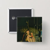 Bassgitarrist Button (Vorne & Hinten)