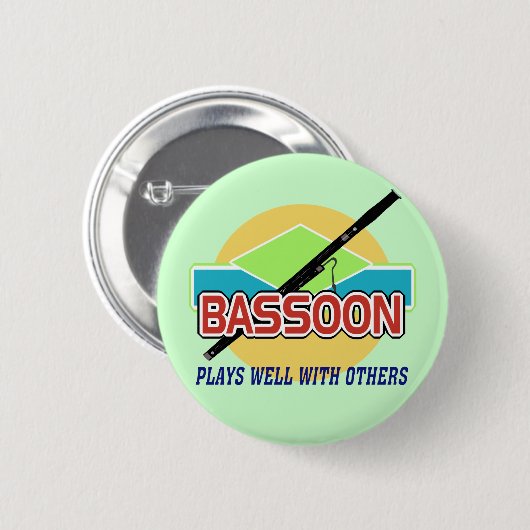 Bassoon Plays Button (Vorne & Hinten)
