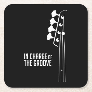 Bassspieler, der für den Groove verantwortlich ist Rechteckiger Pappuntersetzer