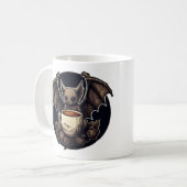 Bat mit Tasse Kaffee und Physalis (Vorderseite Links)
