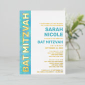 Bat Mitzvah Blue Opal Moderne Typografie Gold Folieneinladung (Stehend vorne)