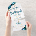 Bat Mitzvah Bold Modernes Türkis Agate Script All In One Einladung<br><div class="desc">Seien Sie stolz, freuen Sie sich und präsentieren Sie diesen Meilenstein Ihres Lieblings-Bat Mitzvah! Versenden Sie diese coole, einzigartige, moderne, maßgeschneiderte All-in-One-Einladung für eine Veranstaltung, an die Sie sich erinnern können. Dunkle aquamarine blaue Schrift Typografie und Imitate goldener Star von David überlagern einen schlichten, weißen Hintergrund mit türkisblauem Age mit...</div>