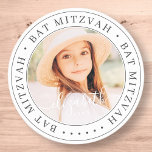 Bat Mitzvah Custom Modernes Elegantes Chic Foto Runder Aufkleber<br><div class="desc">Dieses einfache und klassische Design besteht aus Serifentypografie und fügt ein benutzerdefiniertes Foto hinzu. Danke,  dass du nach Bat Mitzvah gekommen bist.</div>