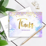 Bat Mitzvah Gold Script Lila Watercolor Dank Postkarte<br><div class="desc">Vergewissern Sie sich, dass Ihr Lieblings-Bat Mitzvah ihre Wertschätzung für alle, die ihre Meilenstein-Veranstaltung unterstützt! Versenden Sie dieses atemberaubende, moderne, funkelnd Imitat-Folie handgeschriebene Drehbuch und winzige Punkte über einem leichten lila Aquarellhintergrund, personalisiert danke Postcard. Auf der Vorderseite, personalisieren Sie mit dem Namen Ihres Bat Mitzvah. Fügen Sie eine personalisierte Notiz...</div>