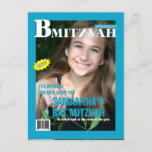 Bat Mitzvah Magazine Save the Date Aquamarin Ankündigungspostkarte<br><div class="desc">Was ist der neueste Buzz, der auf den Zeitungsständen zu sehen ist? Ihre Tochter ist Bat Mitzvah. Geben Sie ihr das Titelblatt mit dieser Save the Date Postkarte und vergewissern Sie sich, dass Ihre Freunde und Familie nichts verpassen. Dies ist perfekt für rote Teppiche, Mode oder Hollywood Bat Mitzvah Themen....</div>