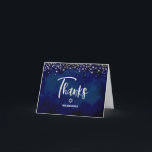 Bat Mitzvah Navy Silver Glitzer Foil Modernes Skri Dankeskarte<br><div class="desc">Vergewissern Sie sich, dass Ihr Lieblings-Bat Mitzvah ihre Wertschätzung für alle, die ihre Meilenstein-Veranstaltung unterstützt! Versenden Sie diese atemberaubende, moderne, personalisierte Dankeschön-Karte. Funkelnd Imitate silberne Silber-Silber-Kalligraphie-Skript, Star of David, und winzige Konfetti-Glitzer-Punkte, zusammen mit weißen Sans Serifentypografie, überlagern einen dramatischen marineblauen Aquarellhintergrund. Auf der Vorderseite, personalisieren Sie mit ihrem Namen. Fügen...</div>