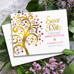 Bat Mitzvah Save the Date Gold & Pink Tree of Life Einladungspostkarte<br><div class="desc">Achten Sie darauf, dass alle Ihre Freunde und Verwandten den Meilenstein Ihrer Tochter Bat Mitzvah feiern können! Versenden Sie diese atemberaubende, grafische Imitat Goldfolienbaum mit funkelnd Rosa, Orange und Rot Star of David und Punkt "Blätter" auf einem weißen Hintergrund, personalisierte "Save the Date" Ankündigung Postkarte. Personalisieren Sie den benutzerdefinierten Text...</div>