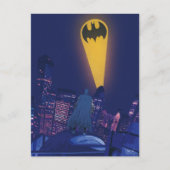 Bat Signal Over Gotham Postkarte (Vorderseite)