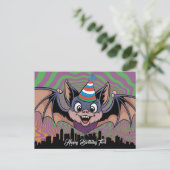 Bat über der psychedelischen Stadt Postkarte (Stehend Vorderseite)