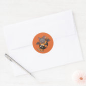 Bat Wrapped in Halloween Candy Runder Aufkleber (Umschlag)