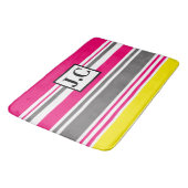 Bath Mat - Beach Hut Streifen Hot Pink anpassen Badematte (Schrägansicht)