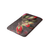 Bath Mat Blüte rot und dunkel Badematte (Schrägansicht)
