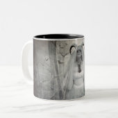 Bathorys Auferstehung Zweifarbige Tasse (Vorderseite Links)