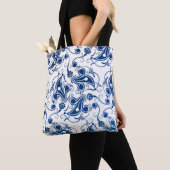 Batik Blau und Weiß Illustriertes Blumenmuster Tasche (Von Nahem)