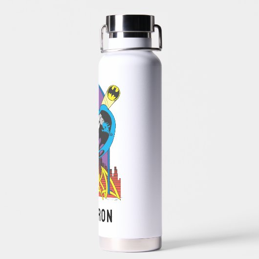 Batman Flies Thru die Nacht | Name hinzufügen Trinkflasche (Rückseite)