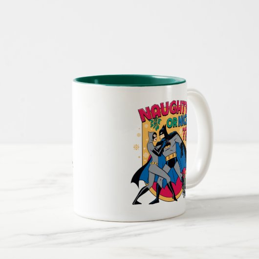 Batman | Frau unter Mistletoe naughty oder Nice Zweifarbige Tasse (VorderseiteRechts)