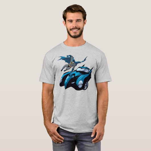Batman schwingt über T-Shirt (Vorne ganz)