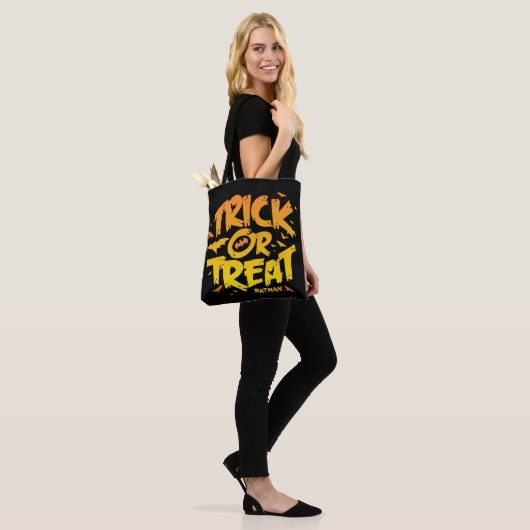 Batman | Trick oder Trete Tasche (Am Model)