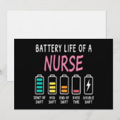 Batterielebensdauer eines Pflegehumor-Diagramms Einladung (Vorne/Hinten)