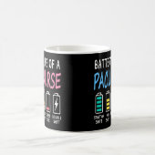 Battery life of a PACU nurse levels humor Kaffeetasse (Mittel)