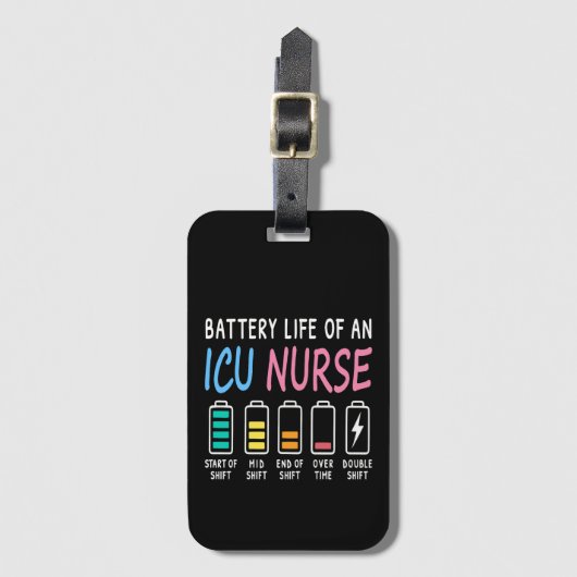 Battery life of an ICU nurse humor chart Gepäckanhänger (Vorderseite Vertikal)