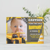 Bau Geburtstag mit Foto Einladung (Stehend Vorderseite)