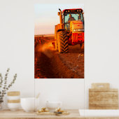 Bauer, der Mais mit Traktor anpflanzt, Vaalkop 2 Poster (Küche)