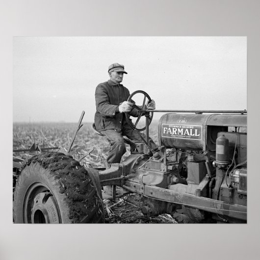Bauer Driving Tractor, 1937. Vintages Foto Poster (Vorne)