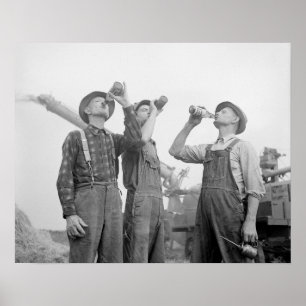 Bauern, die Beer, 1941 trinken. Vintages Foto Poster