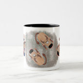 Bauern fütterte die Reisbüffel mit Büffel. Zweifarbige Tasse (Mittel)