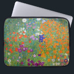 Bauerngarten Landschaft Gustav Klimt Laptopschutzhülle<br><div class="desc">Ein Laptop-Ärmel mit der kunstvollen Ölmalerei von Gustav Klimt (1862-1918),  Bauerngarten oder Blumengarten (um 1906). Eine farbenfrohe Darstellung von Petunien,  Asterern und anderen Blume im Garten aus der Jugendstil-Zeit.</div>