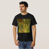 Bauerngarten mit Crucifix von Gustav Klimt T-Shirt (Vorne ganz)
