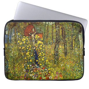Bauerngarten mit Kruzifix von Gustav Klimt Laptopschutzhülle