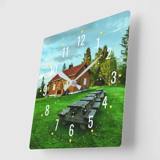 Bauernhausstil im Garten - Rustikal Außenbereich Quadratische Wanduhr (Winkel)