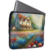 Bauernhof auf einem Feld von Blume Laptopschutzhülle (Vorne Rechts)