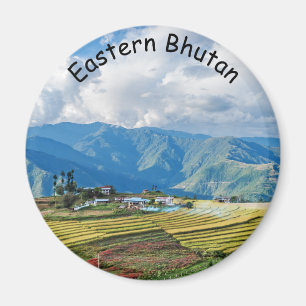 Bauernhof in den bhutanischen östlichen Bergen - H Magnet