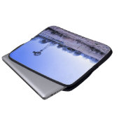 Bauernhof mit Windmühle Laptopschutzhülle (Vorne Knopf)