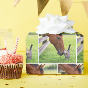 Bauernhofpferd mit getigerter Katze Geschenkpapier