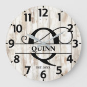 Bauernholz Q Monogramm Große Wanduhr (Vorderseite)