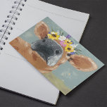 Bauernspass - Kuh mit Blume Crown Postkarte<br><div class="desc">Farm Fun II von Jade Reynolds. Eine braune Kuh trägt eine Blume.</div>