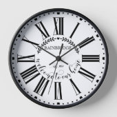 Bauernstil Laurel Mit Monogramm Name Custom Uhr (Vorderseite)