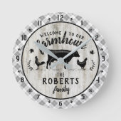Bauernstil Rustikale Karierte Stallholzkuh Runde Wanduhr (Vorderseite)