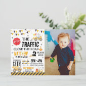 Baugewerbe Geburtstag Einladung Dump Truck Party (Stehend Vorderseite)